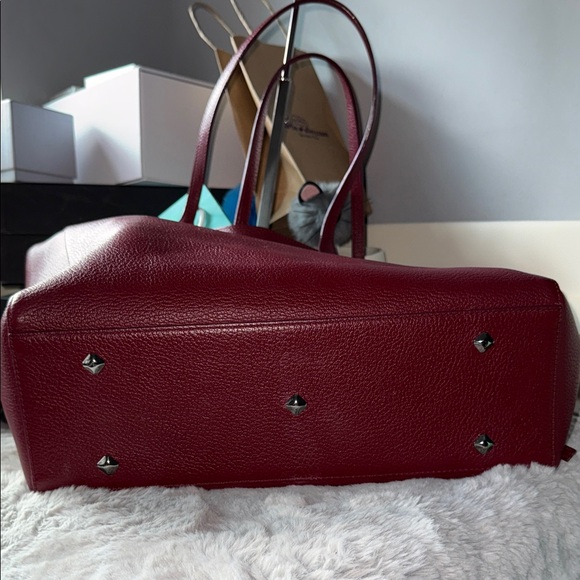MCM Wandel Burgundy and Silver Reversible Leather Tote - Picture 5 of 16